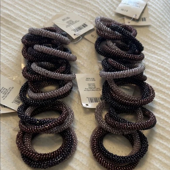 NWT Set of 10 Purple, Lavender & Raspberry Triple Ring Glass Beaded Napkin Rings - Picture 5 of 5